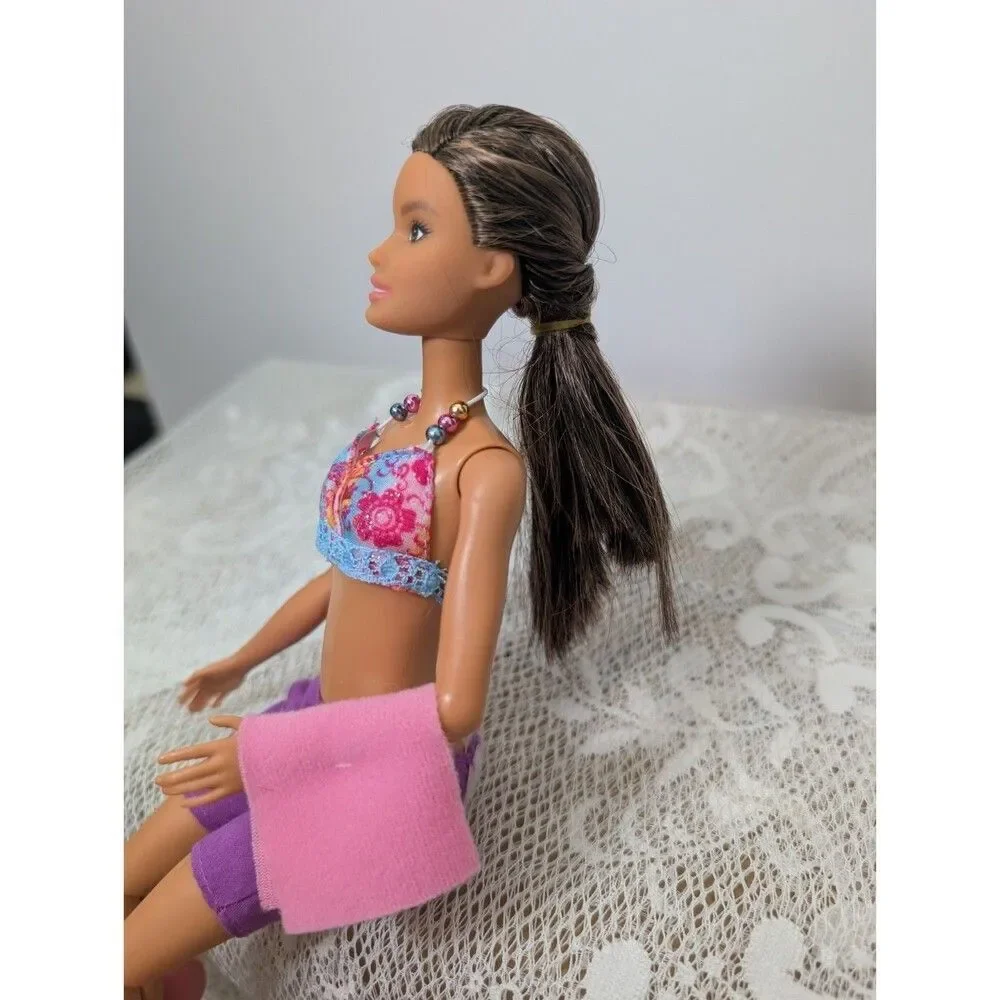 Barbie Fashionistas Doll #111 – Articulated Knees & Flat Feet (GDJ39) Brunette